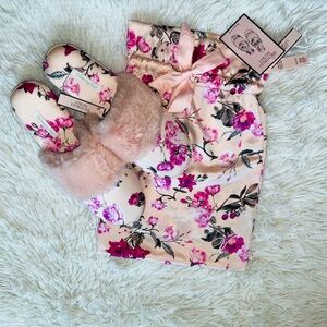 Victoria's Secret Satin Floral Faux Fur Cozy Slides Slippers with Dust Bag NEW
